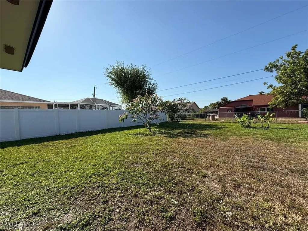 1219 SE 25th Terrace Cape Coral FL 33904