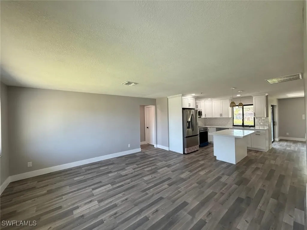 1219 SE 25th Terrace Cape Coral FL 33904