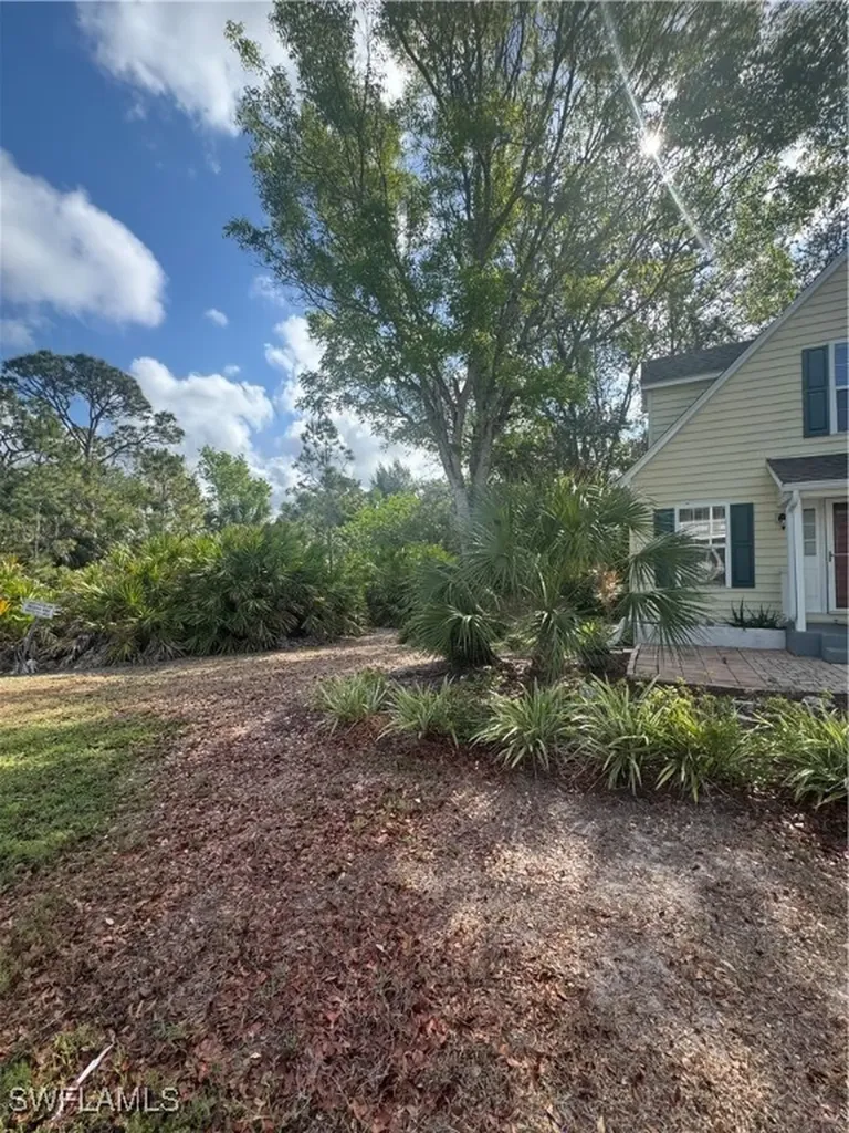 533 Leawood Circle Naples FL 34104