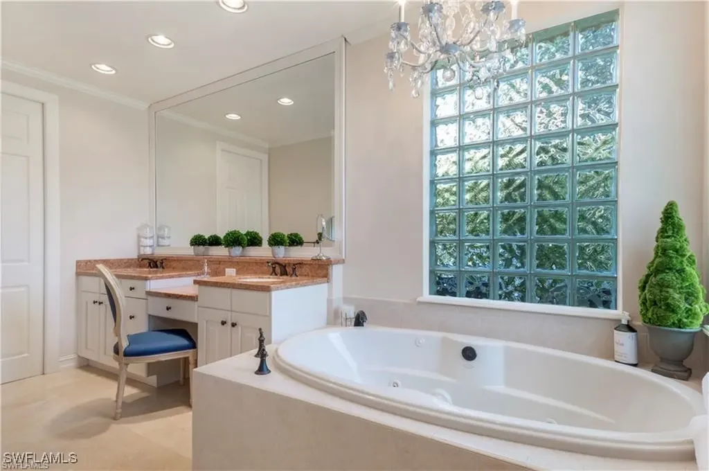 2864 Tiburon Boulevard E Naples FL 34109