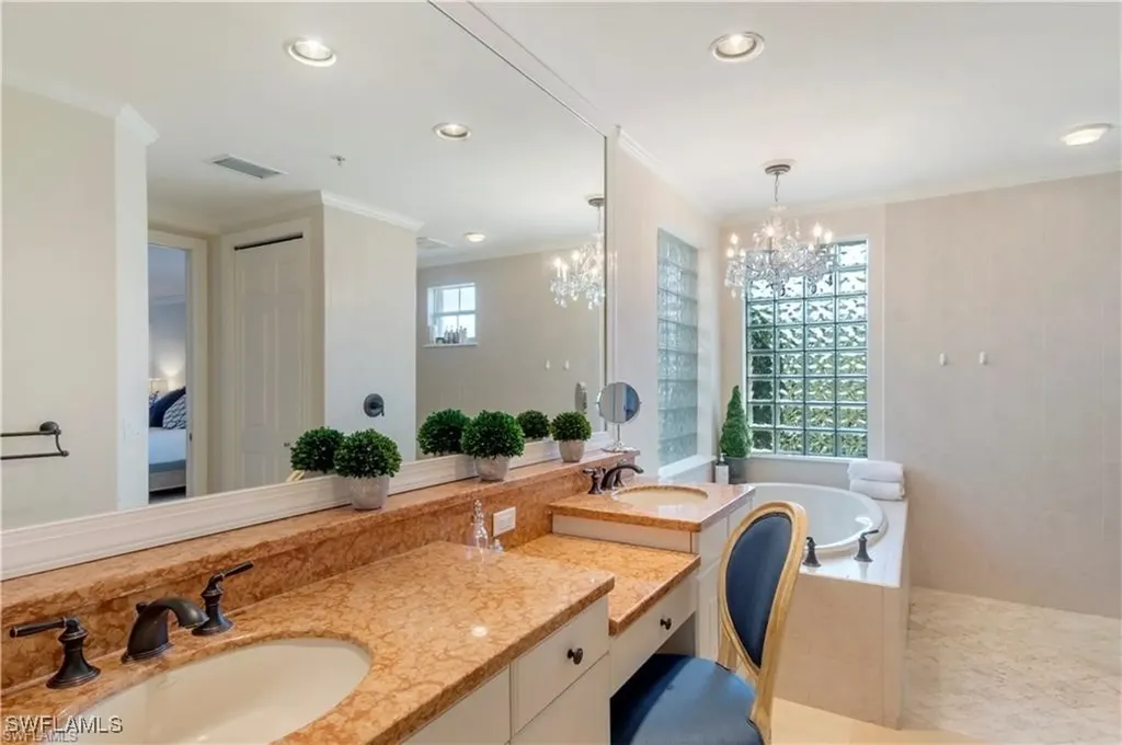 2864 Tiburon Boulevard E Naples FL 34109