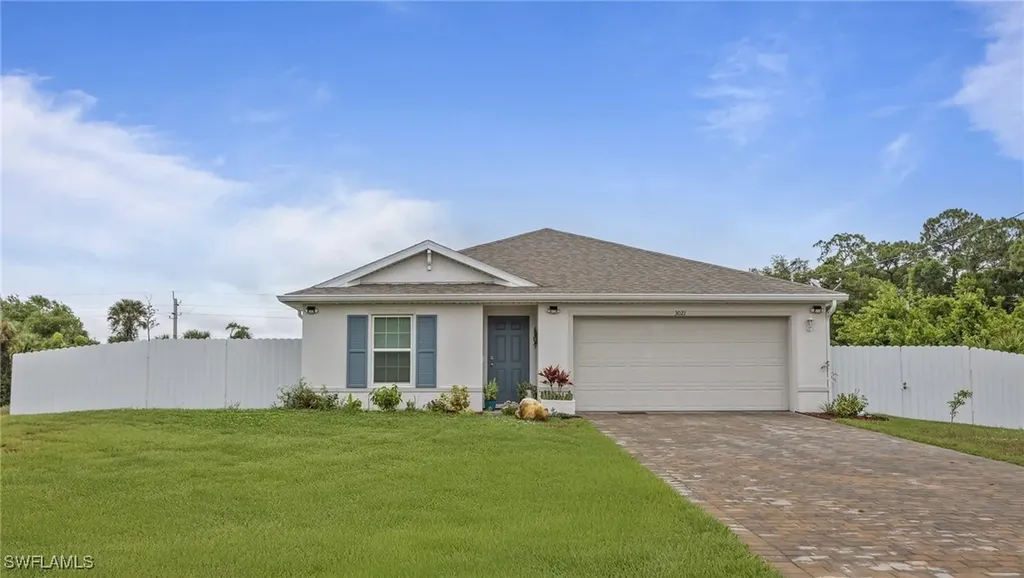3021 June Circle Labelle FL 33935