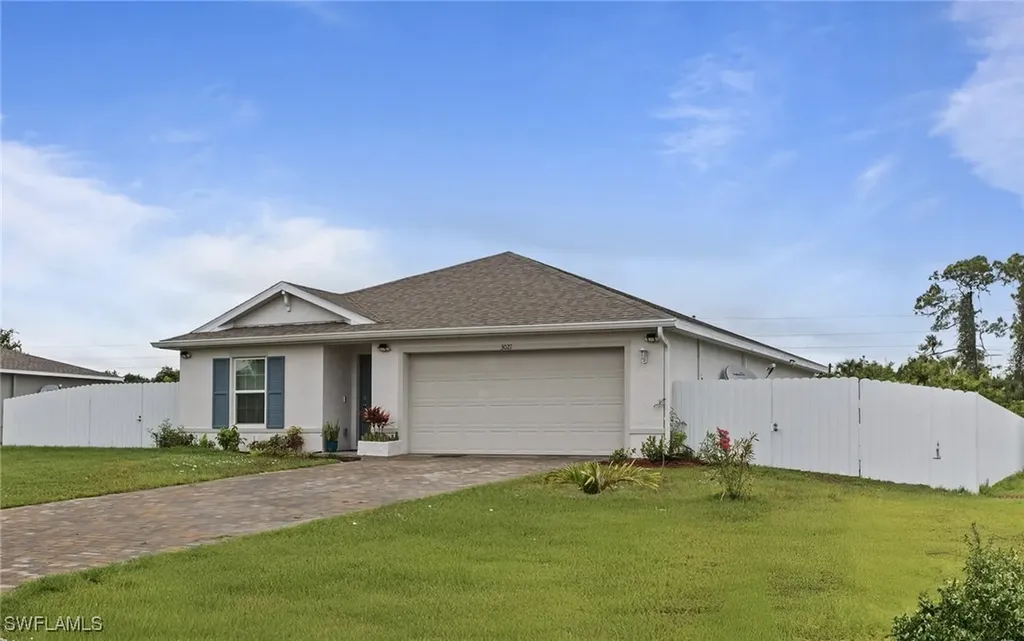 3021 June Circle Labelle FL 33935