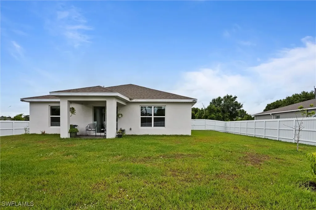3021 June Circle Labelle FL 33935