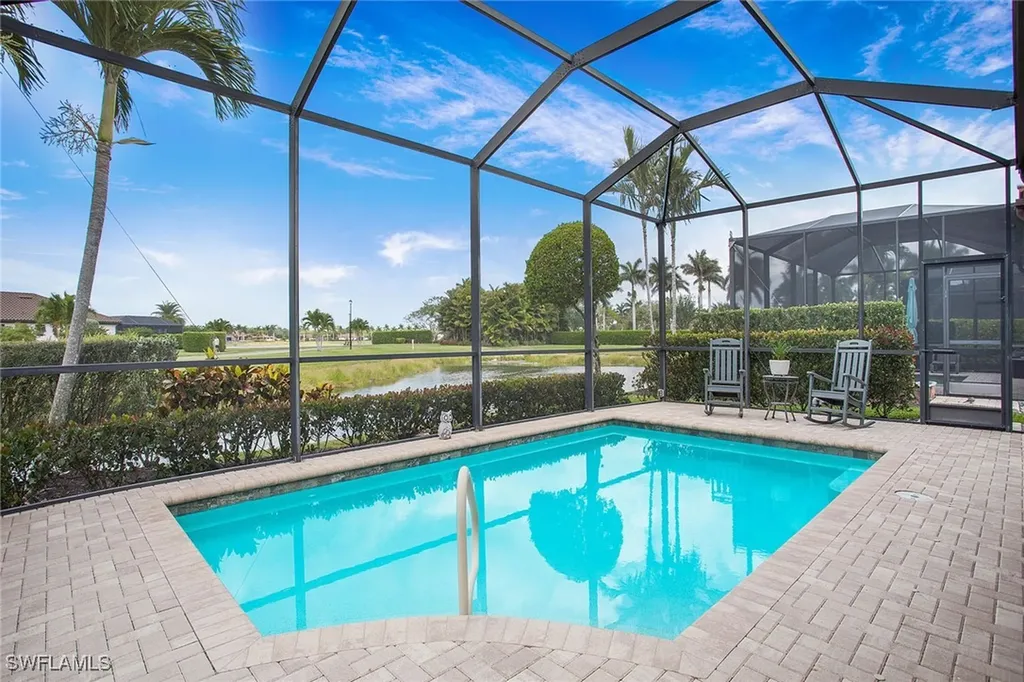 Naples FL, 1421 Lucena Lane S