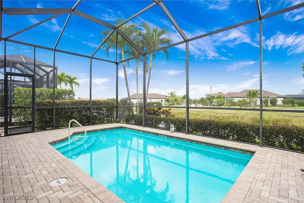 1421 Lucena Lane S Naples FL 34113