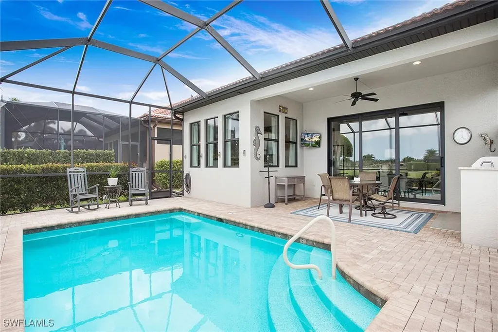 1421 Lucena Lane S Naples FL 34113