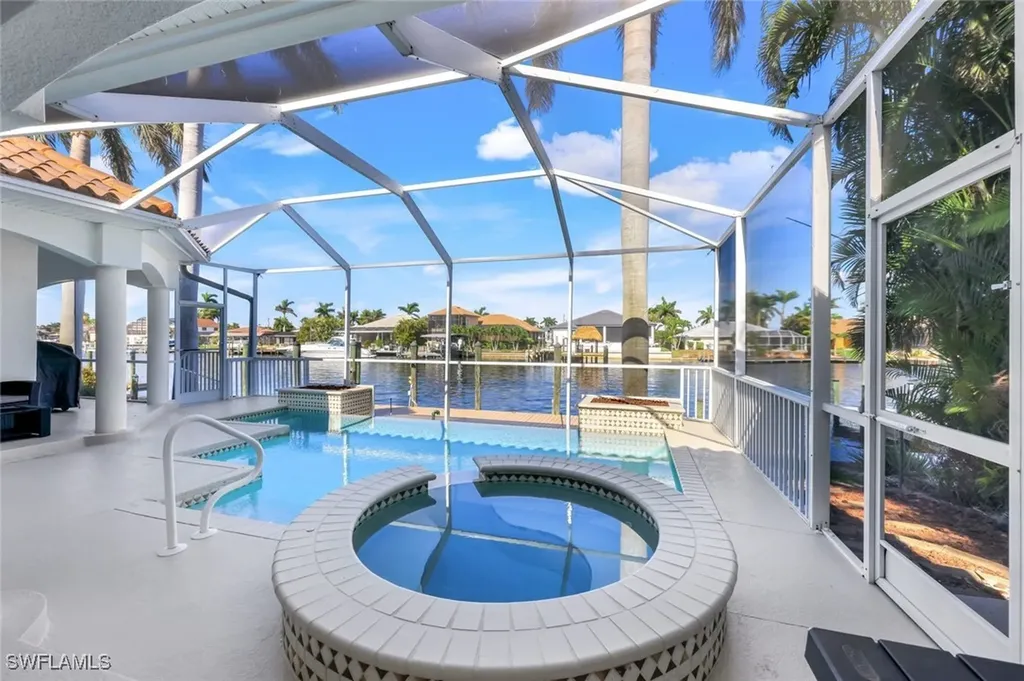 3917 SE 19th Avenue Cape Coral FL 33904