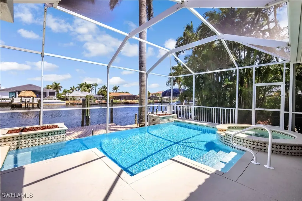 3917 SE 19th Avenue Cape Coral FL 33904