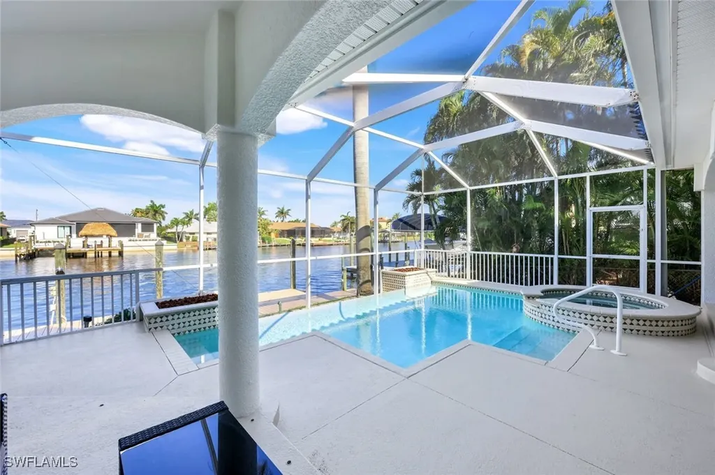 3917 SE 19th Avenue Cape Coral FL 33904