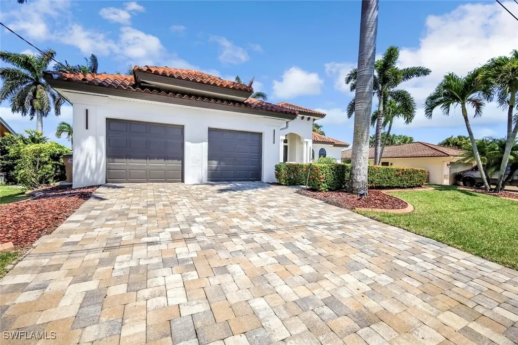 3917 SE 19th Avenue Cape Coral FL 33904