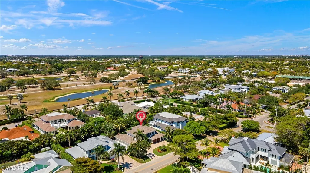 655 7th Avenue N Naples FL 34102