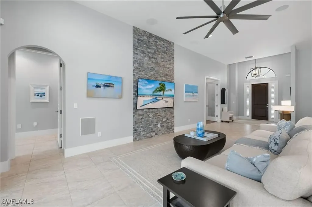 14726 Reserve Lane Naples FL 34109