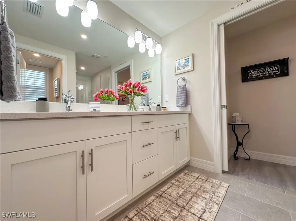 250 Indies Drive Naples FL 34114