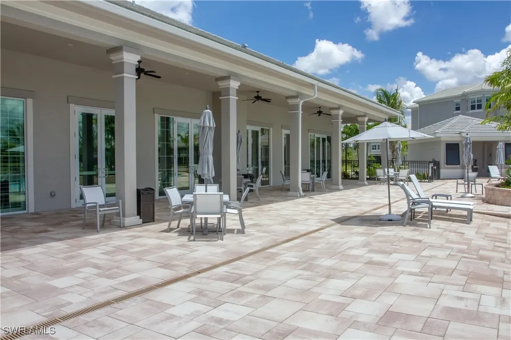 250 Indies Drive Naples FL 34114