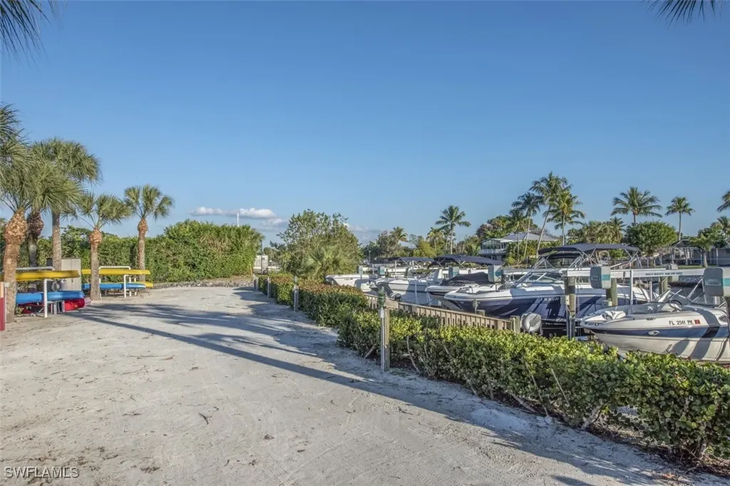1023 Wildwood Lane Naples FL 34105