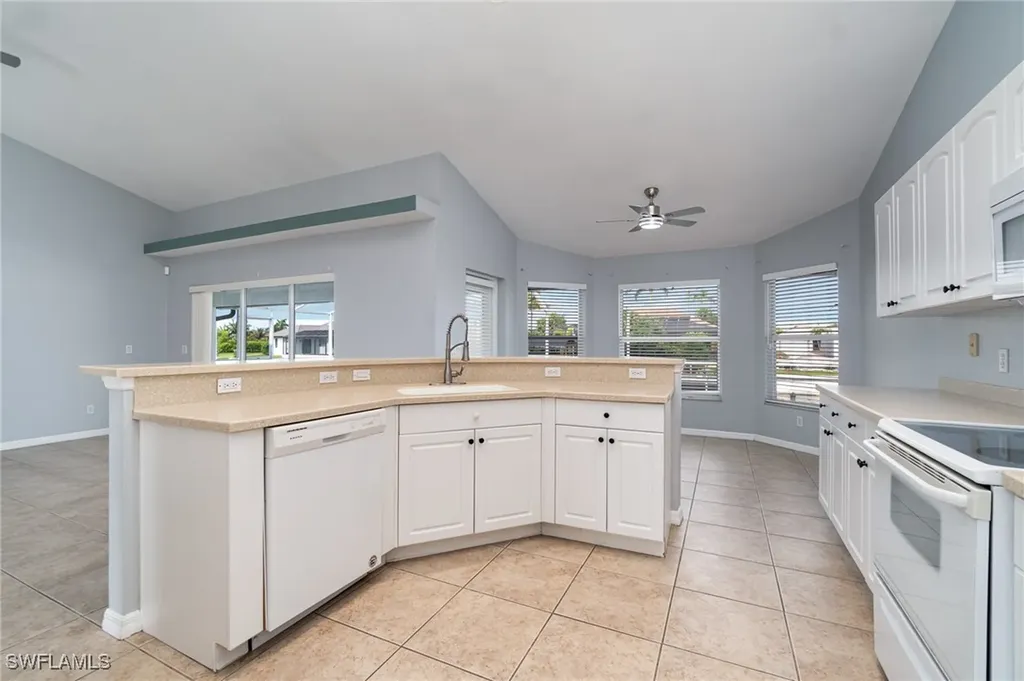 3113 SW 22nd Place Cape Coral FL 33914