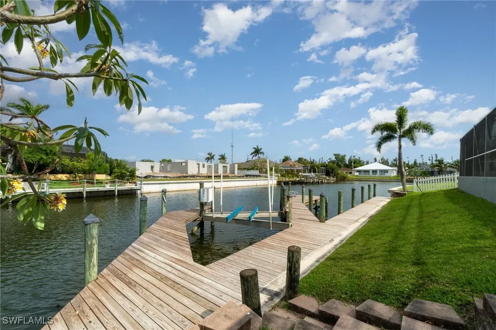 3113 SW 22nd Place Cape Coral FL 33914