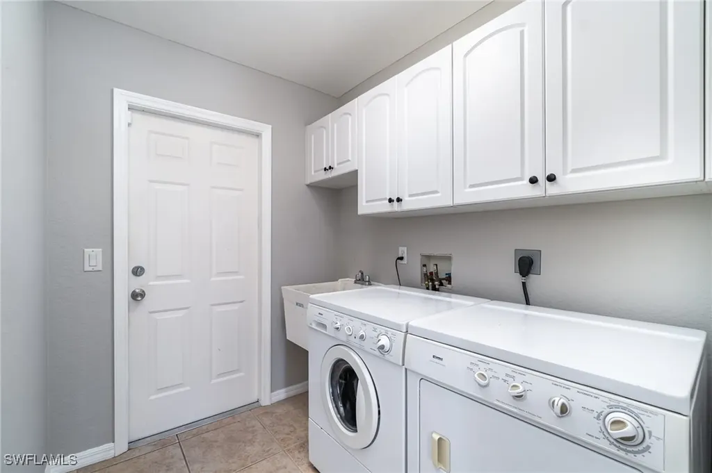 3113 SW 22nd Place Cape Coral FL 33914