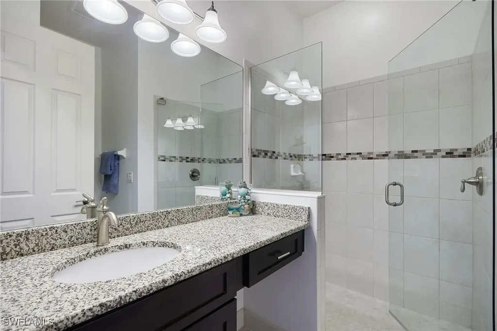 10230 Glastonbury Circle Fort Myers FL 33913