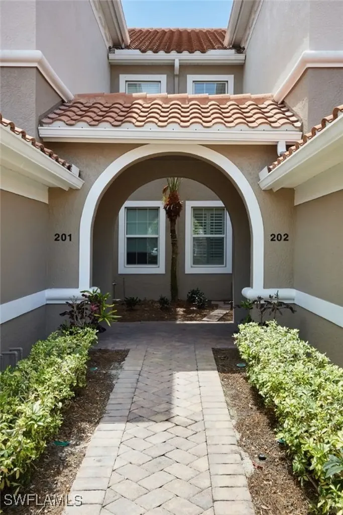 10230 Glastonbury Circle Fort Myers FL 33913