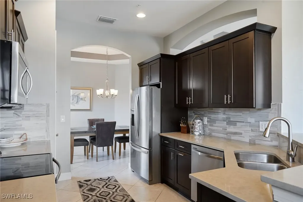 10230 Glastonbury Circle Fort Myers FL 33913