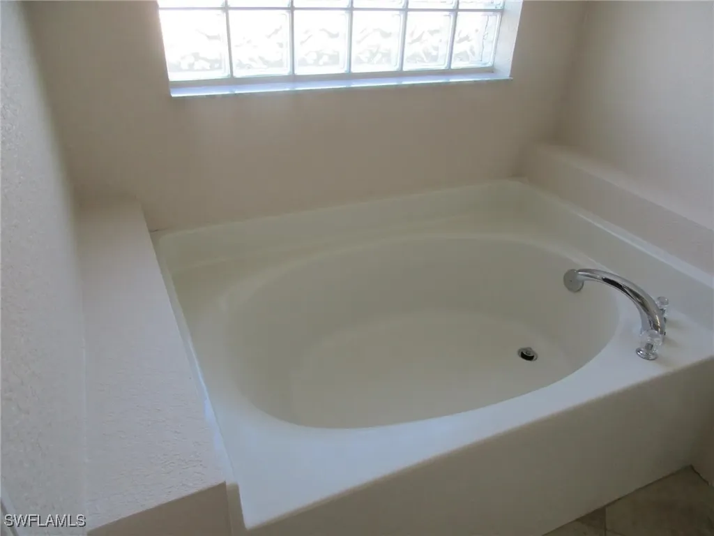 3303 SW 8th Court Cape Coral FL 33914