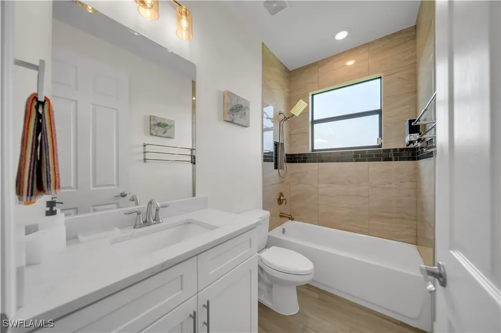 2518 SW 17th Avenue Cape Coral FL 33914