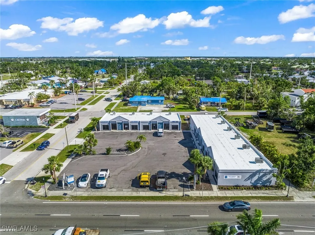 525 E Olympia Avenue Punta Gorda FL 33950