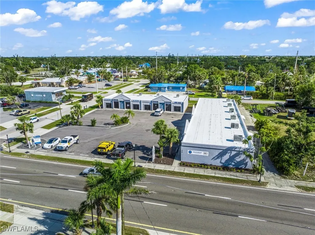 525 E Olympia Avenue Punta Gorda FL 33950
