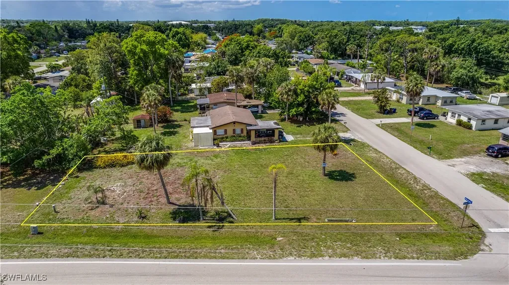 335 Ottumwa Avenue Fort Myers FL 33905