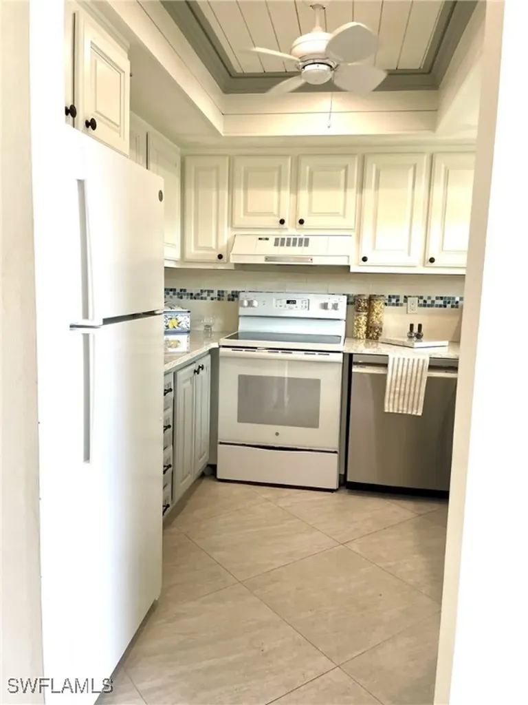 325 Charlemagne Boulevard Naples FL 34112