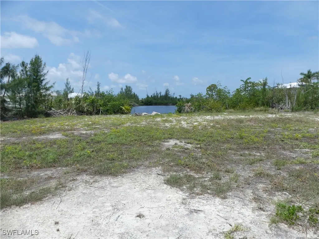 2753 Mangrove Street St. James City FL 33956