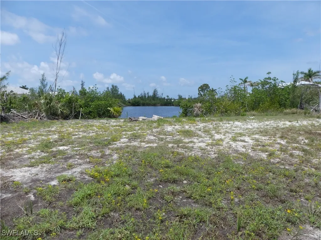 2753 Mangrove Street St. James City FL 33956
