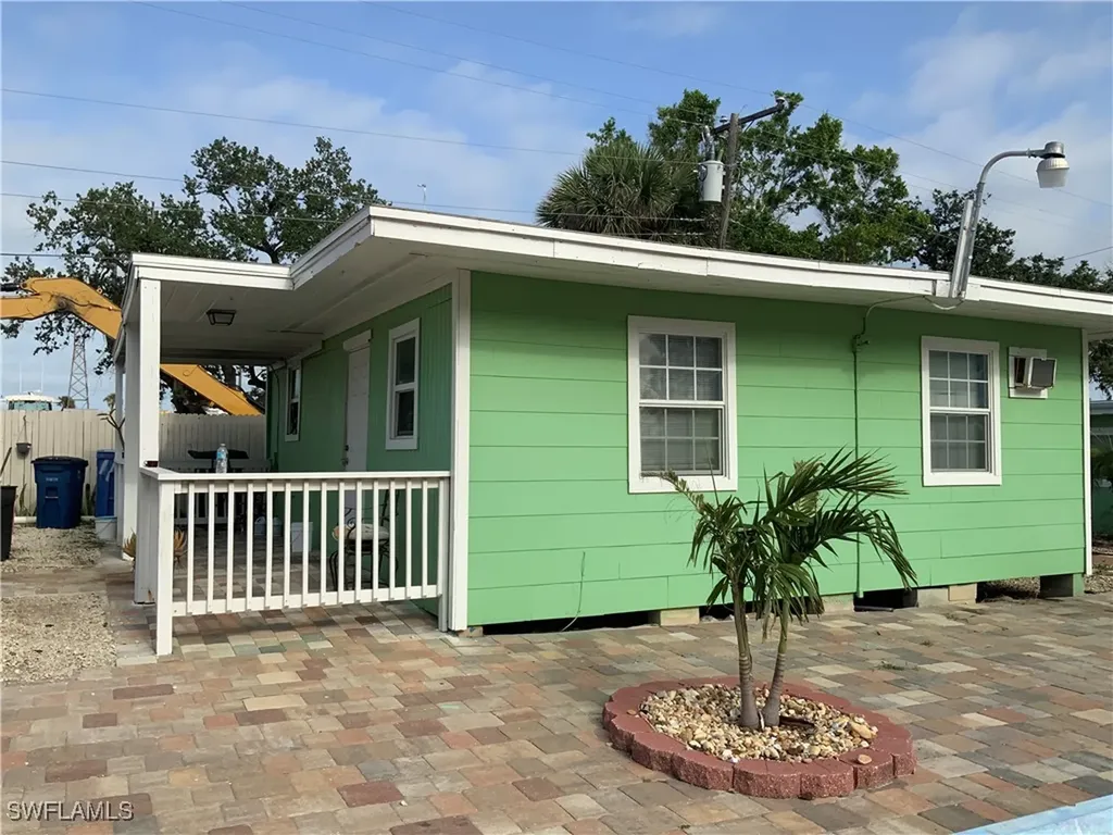 1180 Main Street Fort Myers Beach FL 33931