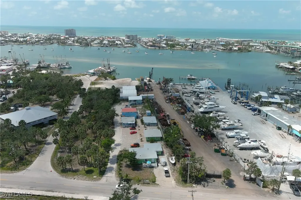1180 Main Street Fort Myers Beach FL 33931