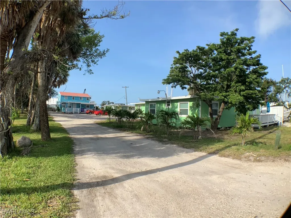 1180 Main Street Fort Myers Beach FL 33931