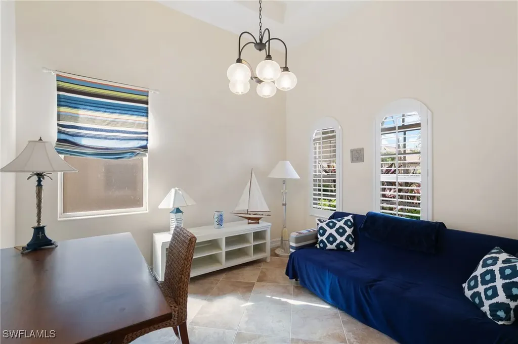 6492 Caldecott Drive Naples FL 34113