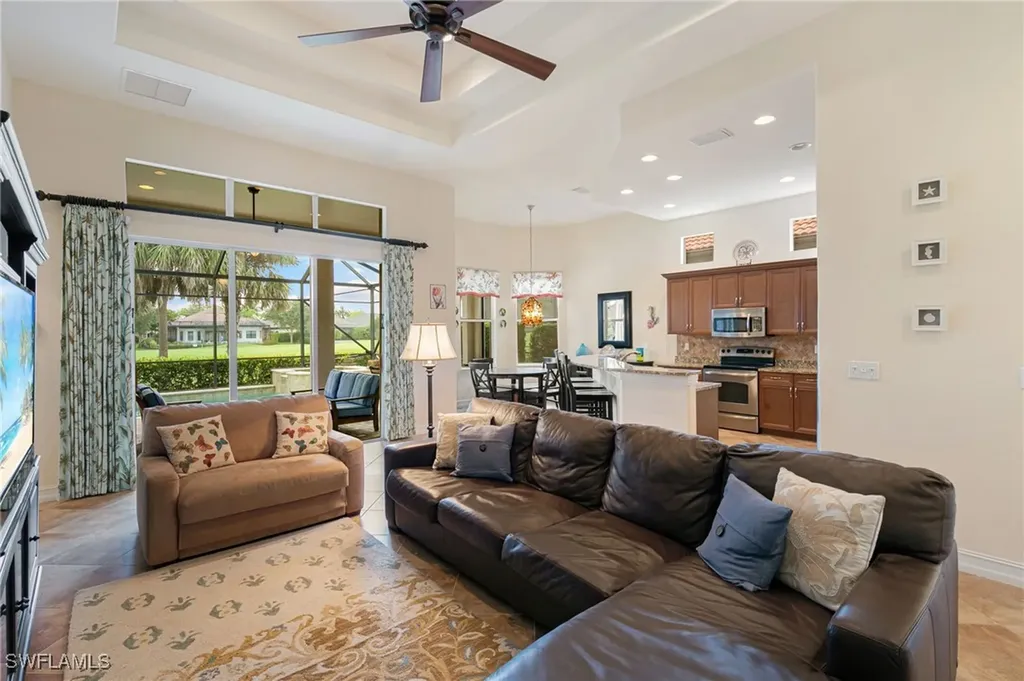 6492 Caldecott Drive Naples FL 34113