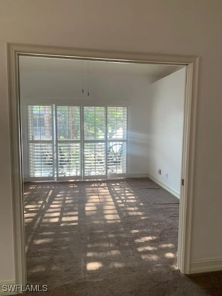 300 Diamond Circle Naples FL 34110
