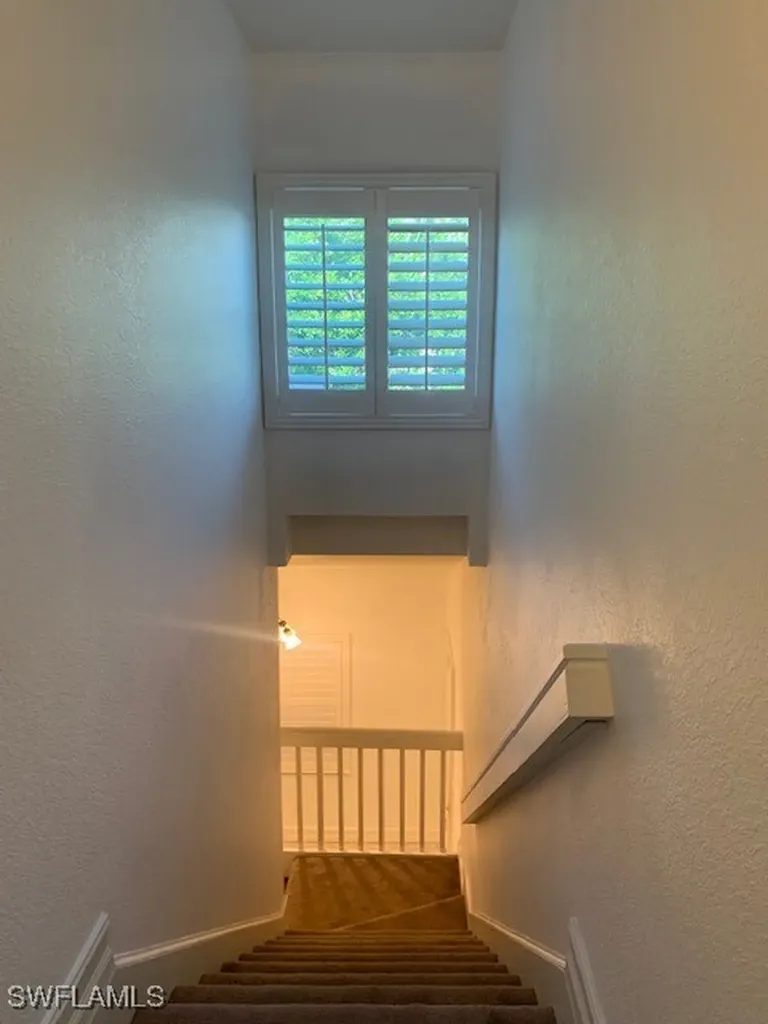 300 Diamond Circle Naples FL 34110