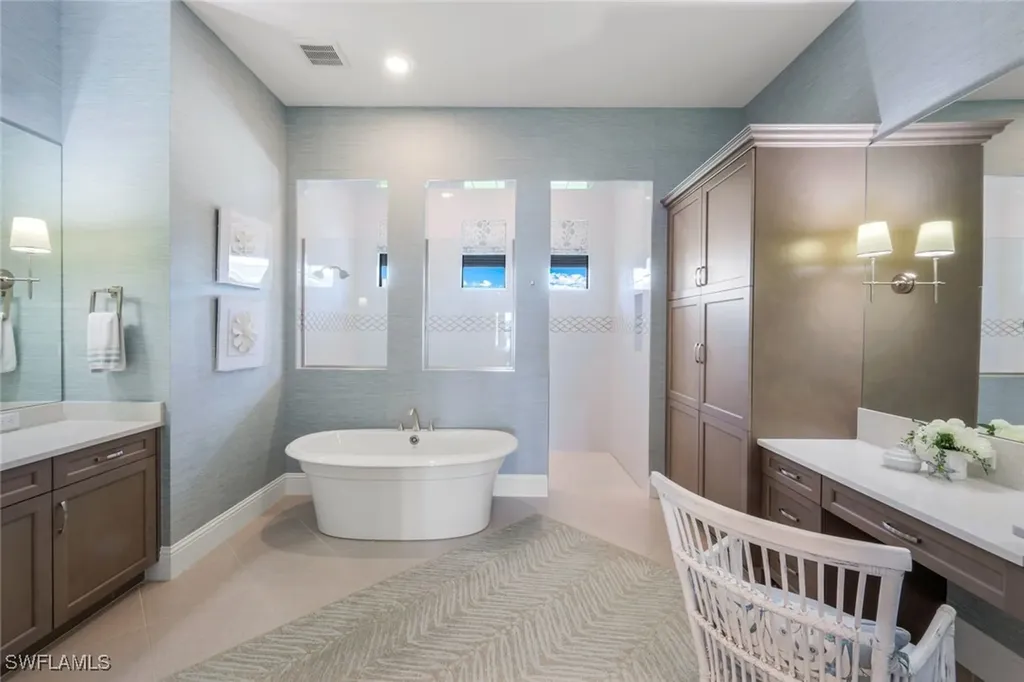 9010 Arrezo Court Naples FL 34119
