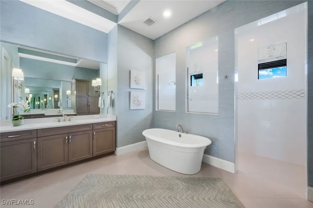 9010 Arrezo Court Naples FL 34119