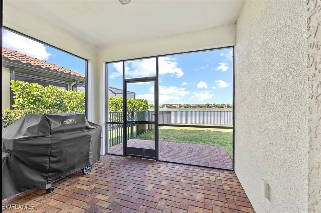 9374 Foxglove Lane Naples FL 34120