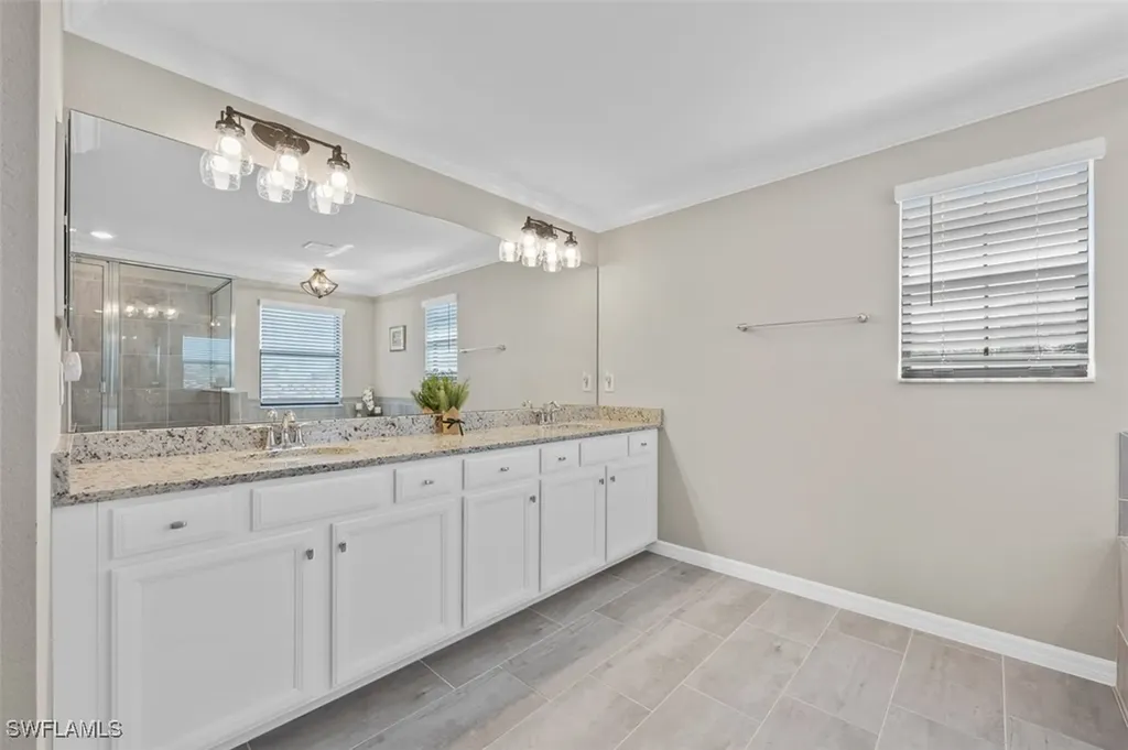 9374 Foxglove Lane Naples FL 34120