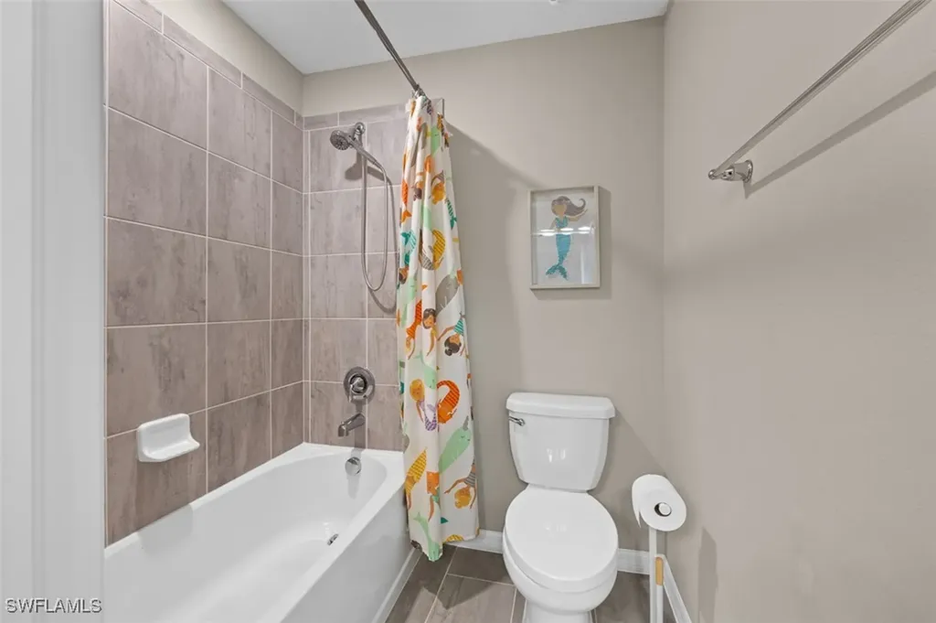 9374 Foxglove Lane Naples FL 34120