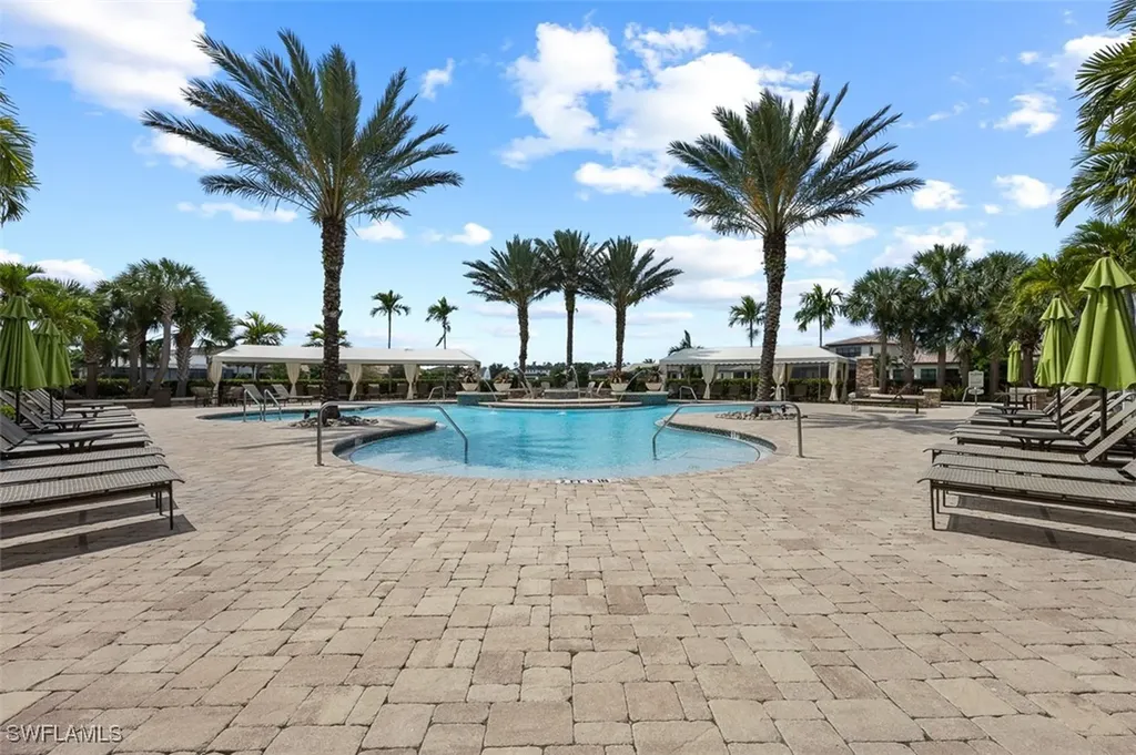 9374 Foxglove Lane Naples FL 34120