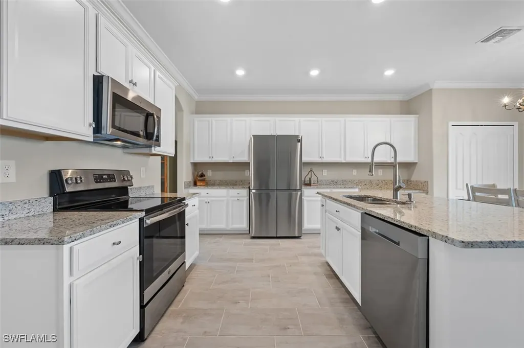 9374 Foxglove Lane Naples FL 34120
