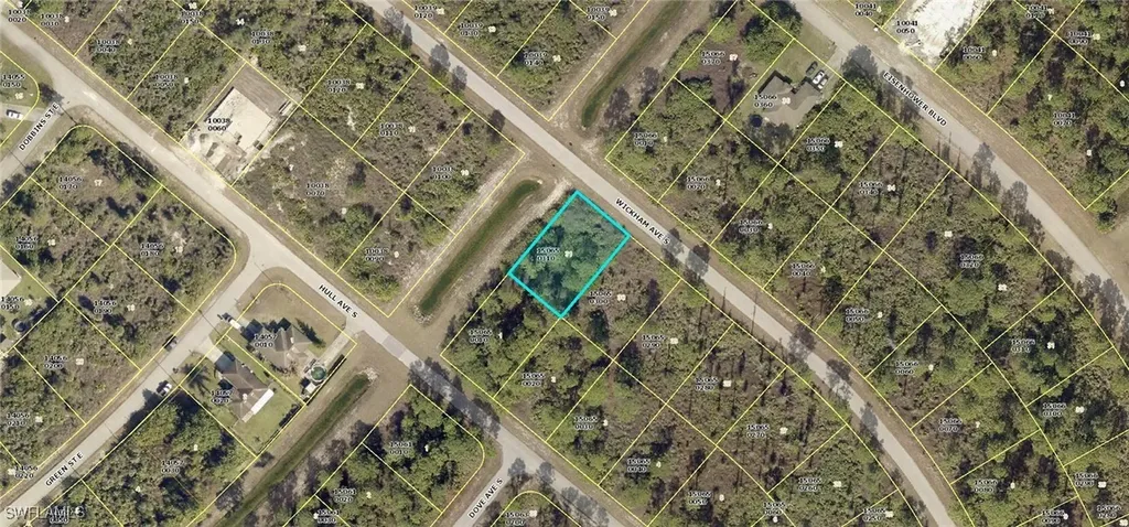 430 Wickham Avenue S Lehigh Acres FL 33974