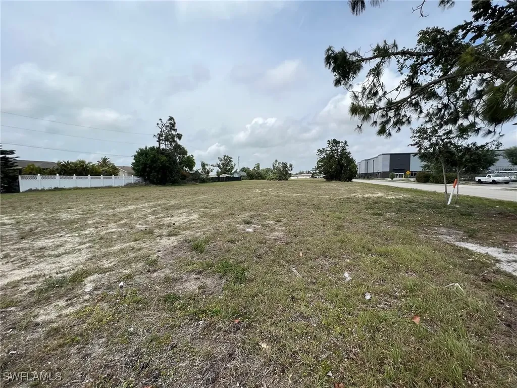 2712 SW 8th Place Cape Coral FL 33914